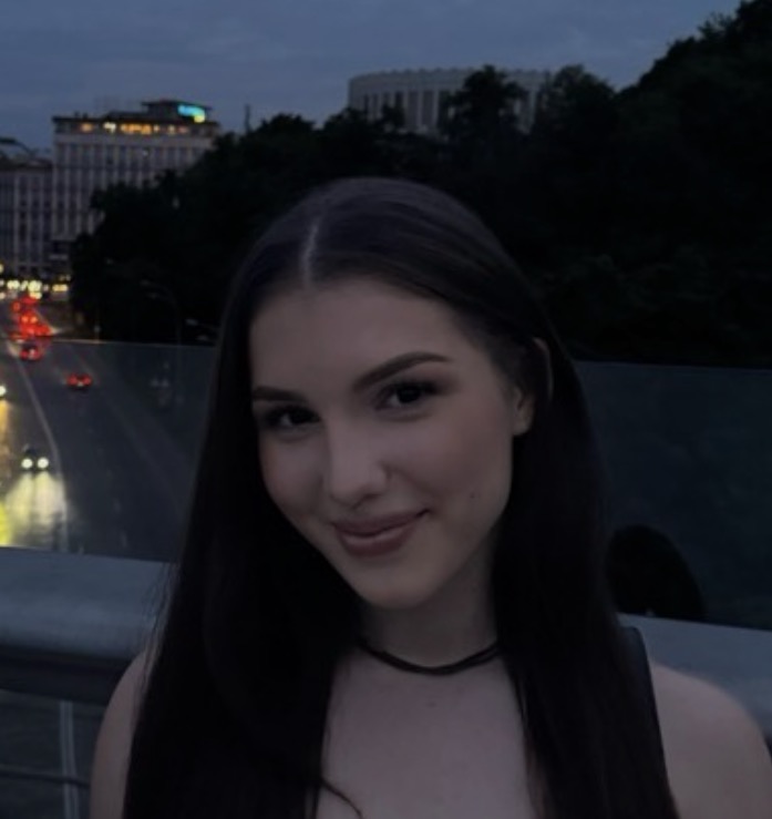 Арина Ткаченко